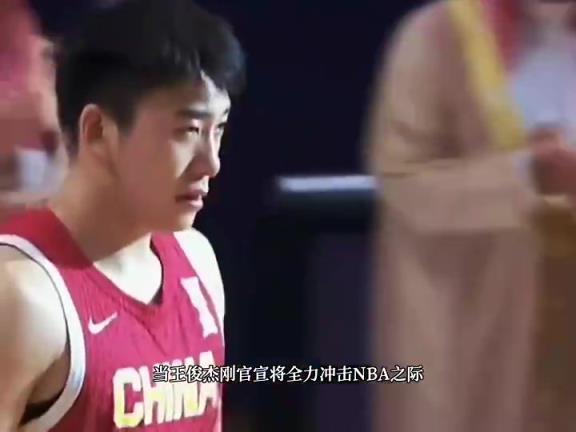 張鎮(zhèn)麟可能加盟上海？辦訓(xùn)練營被罵上熱搜，訓(xùn)練營收費(fèi)4300-7900元